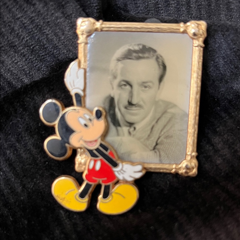 Mickey & Walt Disney trading pin